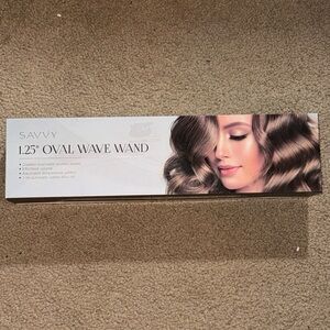 Oval wave wand by SAVVY, new without tags never used, 1.25 inch oval wave wand